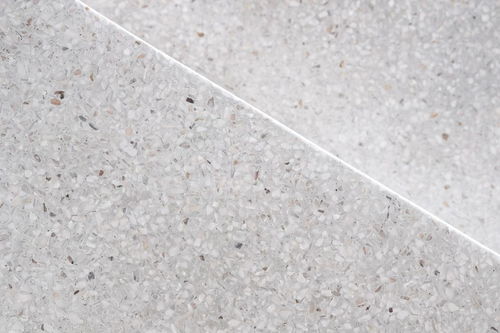 人造石地面磨損黑跡的成因與處理指南